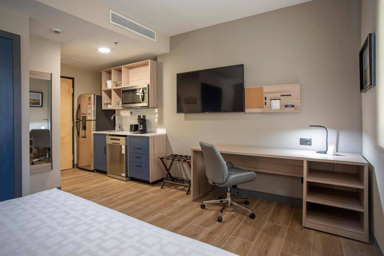 Candlewood Suites - Guadalajara Galerias By Ihg Zapopan Exterior photo
